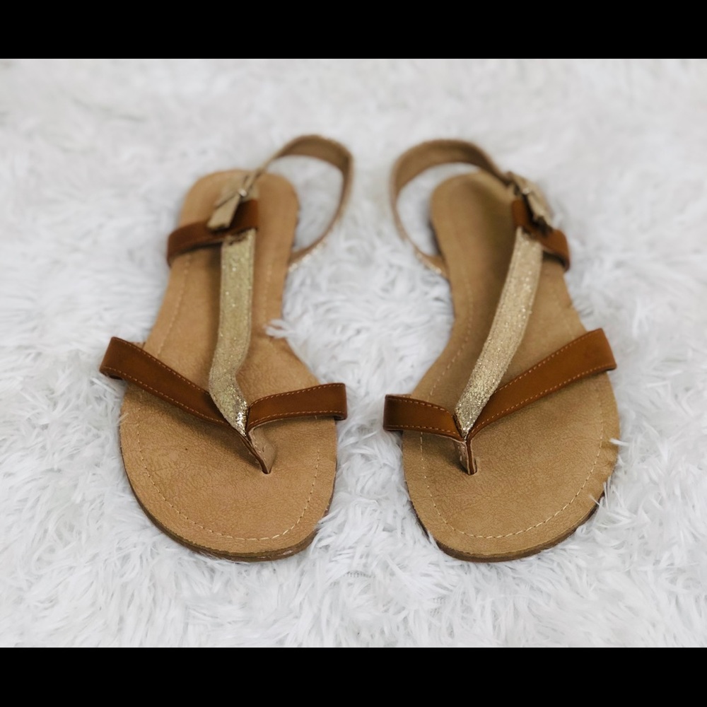 Sold!! Kenneth Cole Reaction  Sandals